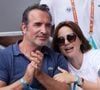 Jean Dujardin prépare son nouveau film, Nathalie Péchalat récompensée

Jean Dujardin et sa femme Nathalie Péchalat - Célébrités en tribunes des Internationaux de France de tennis de Roland Garros à Paris. © Jacovides-Moreau/Bestimage