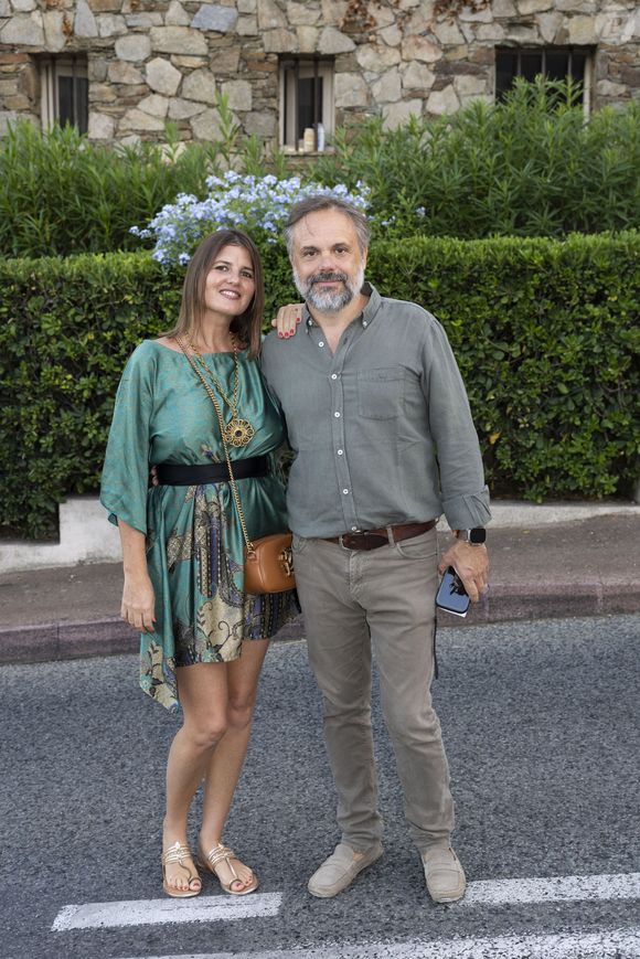 Exclusif - Romain Sardou et sa compagne Kym Thiriot - M (Matthieu Chedid) en concert inédit et unique, en acoustique au Théâtre de Verdure lors de l'ouverture de la 41ème édition du Festival de Ramatuelle le 1er aout 2025. © Cyril Bruneau / Festival de Ramatuelle / Bestimage