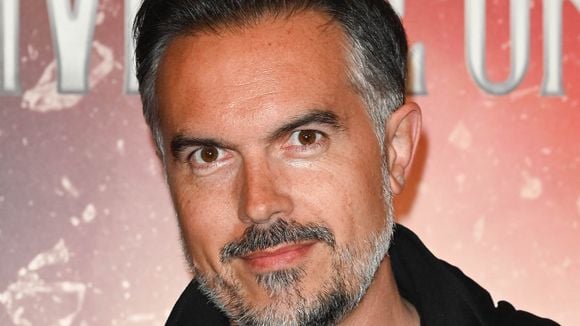 "On a beau leur donner toutes les clés..." : Maxime Chattam se confie sur l'éducation de ses enfants nés de son union avec Faustine Bollaert