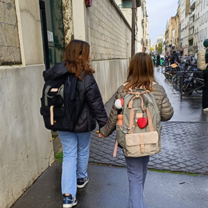 Mila et Lily, les filles de Marc-Olivier Fogiel et François Roelents