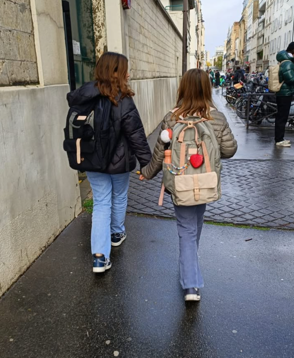 Mila et Lily, les filles de Marc-Olivier Fogiel et François Roelents