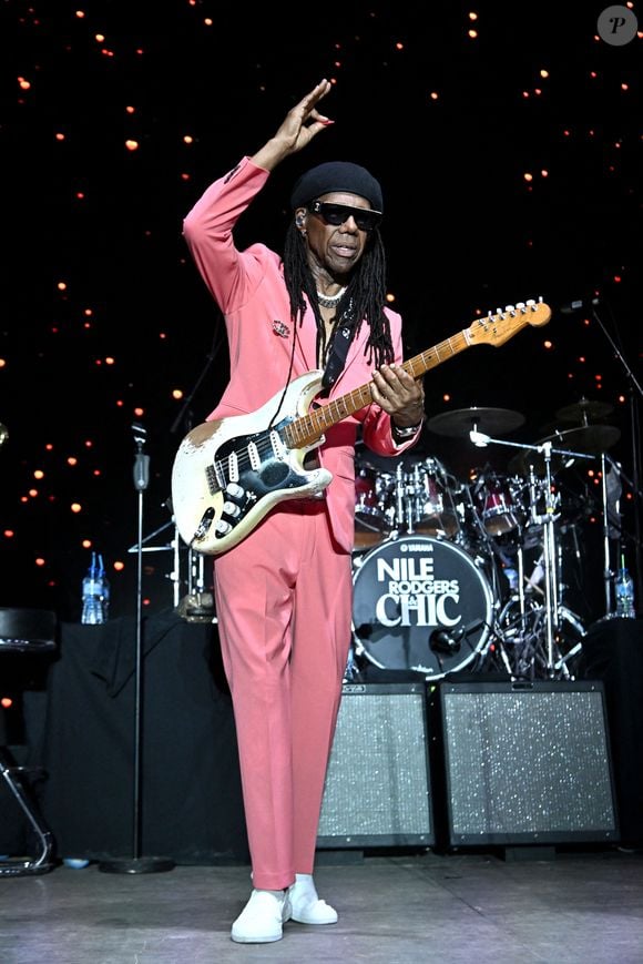 Nile Rodgers & Chic en concert sur la scène de la Pinéde Gould pour le Jazz à Juan 2023, à  Juan Les Pins, le 18 juillet 2023.
. © Bruno Bebert/Bestimage