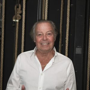 Légende : Exclusif - Michel Leeb lors du tournage de "Sur Scène Avec" à Paris, France, le 25 octobre 2024. © Jack Tribeca /Bestimage
