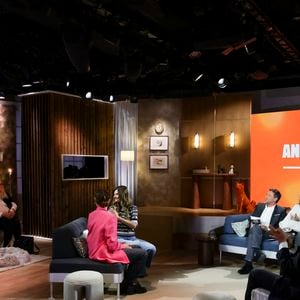 Un premier rendez-vous à ne pas manquer ce dimanche 9 novembre sur France 3
Exclusif - Alice Pol, sur plateau de la nouvelle émission "Animalement Vôtre" présentée par Bernard Montiel et diffusée le 9 novembre sur France 3, à Paris, France, le 13 octobre 2025. © Jack Tribeca/Bestimage