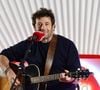 Originaire du Pays basque, Yon Masurel avait rencontré Patrick Bruel sur un bateau.

Patrick Bruel lors de la dictée, pour l'association ELA, au lycée Saint-Joseph à Lyon, le 13 novembre 2024. © Romain Doucelin / Bestimage