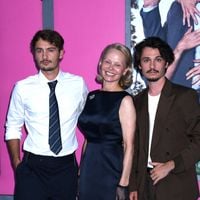 Pamela Anderson accompagnée de ses deux fils dans la nouvelle campagne Jacquemus, l’occasion de célébrer un moment très spécial