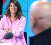 Un chroniqueur télé a évoqué son train de vie

Estelle Denis lors de l'émission « Estelle Midi » sur RMC à Paris, en France. Photo : Jérôme Domine/ABACAPRESS.COM