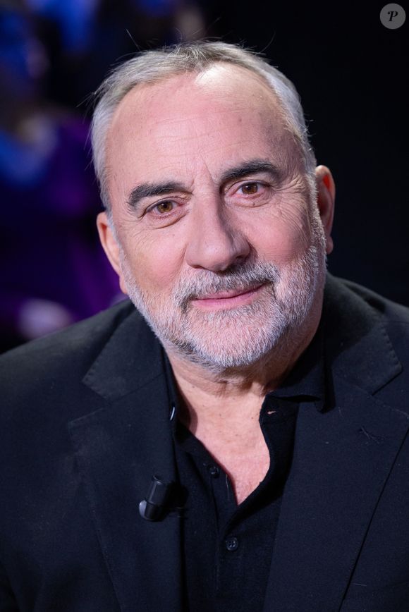 Exclusif - Antoine Dulery lors de l'enregistrement de l'émission "La Boîte à secrets", présentée par F.Bollaert et diffusée le 2 janvier 2026 sur France 3, dans les studios du Lendit à Saint-Denis, France, le 1er décembre 2025. © Cyril Moreau/Bestimage