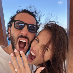 En effet, la jeune femme de 24 ans s'est fiancée à son chéri qui est aussi son meilleur ami, Benjamin Attal.

Capture Instagram de Thylane Blondeau.