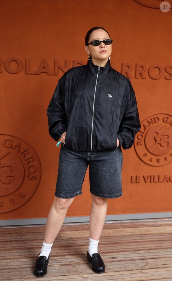 Laura Felpin au village lors des Internationaux de France de Tennis de Roland Garros 2025, à Paris, France, le 6 juin 2025. © Jacovides-Moreau/Bestimage