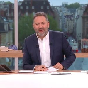 Nouvelle matinale de TF1, "Bonjour!" animée par Bruce Toussaint continue sa bataille pour être dans le top 3 des programmes télévisés suivis par les français à leur réveil. 

"Bonjour !", la matinale de "TF1" présentée par Bruce Toussaint