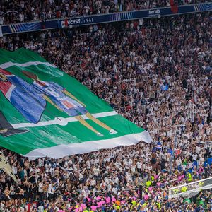 Le tifo d'hommage à Xana, la fille décédée de Luis Enrique lors de la finale de la Ligue Des Champions 2025 "PSG - Inter Milan" à l'Allianz Arena de Munich en Allemagne le 31 mai 2025. Capture d'écran TV via Bestimage