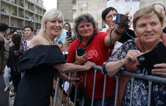 Chantal Ladesou - Arrivées au cinéma CGR lors de la 18ème édition du Festival du Film Francophone de Angoulême (FFA) le 27 août 2025.
© Coadic Guirec / Bestimage