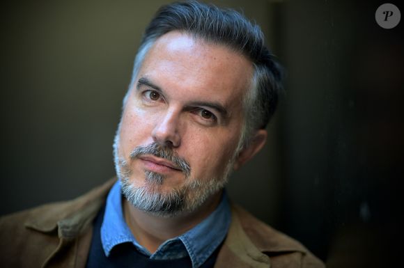 Et c'est totalement par hasard qu'il a choisi Maxime Chattam.

Rendez-vous avec Maxime Chattam en marge de la 3ème édition du festival du film policier de Reims, le 45 avril 2023.
Franck Castel / Bestimage