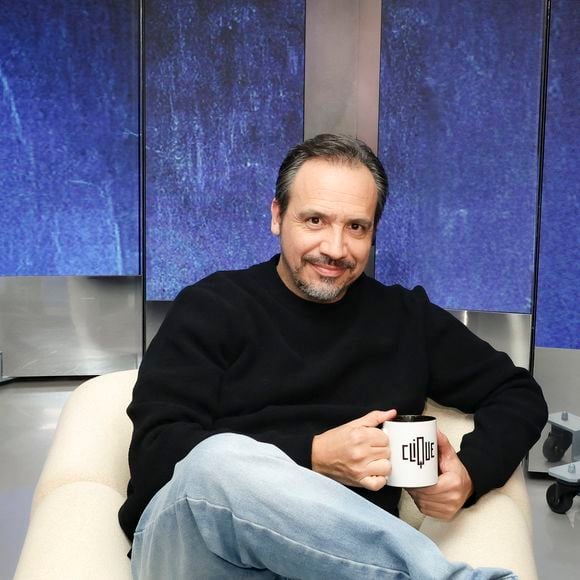 Au fil des années, la série a rencontré un franc succès.

Alexandre Astier sur le plateau de  Clique présenté par M.Achour, et diffusé sur Canal + le  21 octobre 2025, Paris, France, le 14 octobre 2025. © Jack Tribeca / Bestimage