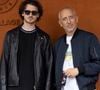 Le fils aîné de Gad Elmaleh prendra place derrière les platines pour assurer l'animation musicale de cet événement, très attendu des habitués comme des visiteurs de l'établissement.


Gad Elmaleh avec son fils Noé au village lors des Internationaux de France de Tennis de Roland Garros 2025, à Paris, France. © Cyril Moreau/Bestimage