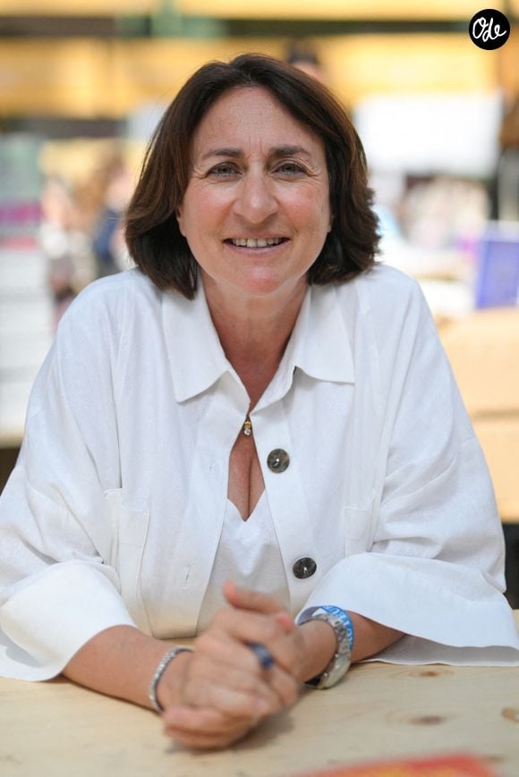 Maud Ankaoua au salon du livre de Paris au Grand Palais à Paris, le 19 avril 2026. Photo de Lionel Urman/Abaca