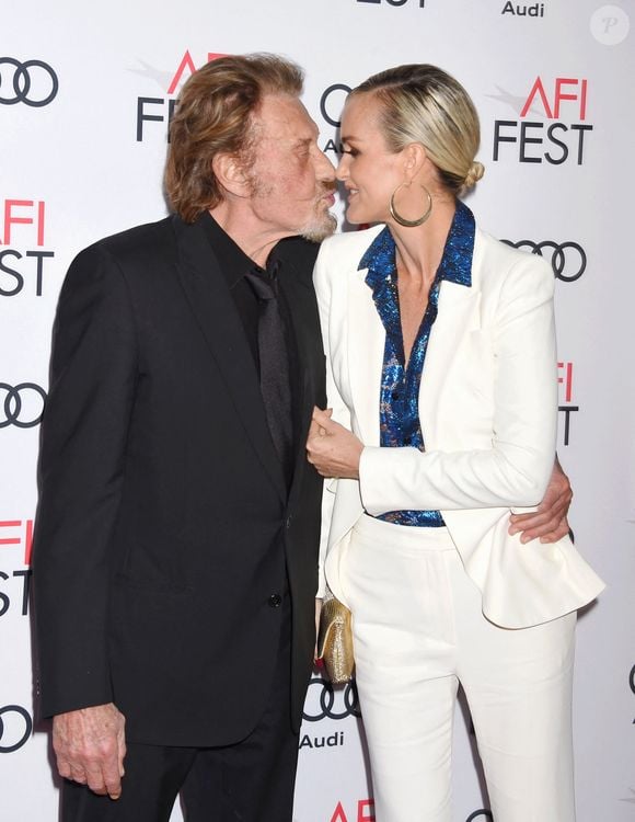 Pourtant, malgré des baisses successives, elle ne trouve pas preneur.


Le chanteur Johnny Hallyday (L) et l'actrice/épouse Laeticia Hallyday arrivent à AFI FEST 2016 Presented By Audi. Photo by Jean Paul/Papixs/ABACAPRESS.COM