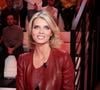 C’est une tong signée TKEES qui constitue la pièce maîtresse de la marque et qui "épouse votre pied comme une seconde peau". Celle-ci se décline en plusieurs coloris.

Exclusif - Sylvie Tellier - Emission TBT9 (Tout beau tout n9uf) présentée par C.Hanouna et diffusée en direct sur W9 le 20 novembre 2025. © Jack Tribeca / Bestimage