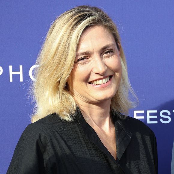 Julie Gayet - Arrivées à la projection au cinéma CGR lors de la 17ème édition du Festival du Film Francophone de Angoulême (FFA). Le 29 août 2024. © Coadic Guirec / Bestimage