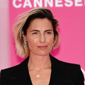 Alessandra Sublet s’est confiée dans l’émission “Ça va le faire”.

Alessandra Sublet - Arrivées au photocall de la cérémonie de clôture sur le pink carpet de la 5ème édition du Festival International Canneseries à Cannes.

© Norbert Scanella / Panoramic / Bestimage