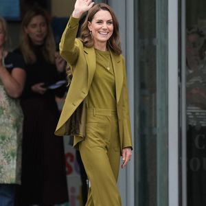Kate Middleton a pris part aux activités.

Kate Middleton Middleton, princesse de Galles, lors d'une visite à Home-Start à Oxford, le 9 octobre 2025. Home-Start UK se prépare à déployer une formation auprès de son réseau de 9 000 bénévoles sur la base de la série explicative du Centre for Early Childhood de la Royal Foundation. Photo par PA Photo/ Bestimage
