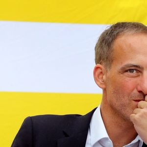 Raphael Glucksmann ouvre la première journée de la deuxième édition des "Rencontres place publique" qui se tiennent comme chaque année à La Réole, dans le sud-ouest, France, le 4 octobre 2025. © Patrick Bernard/Bestimage
