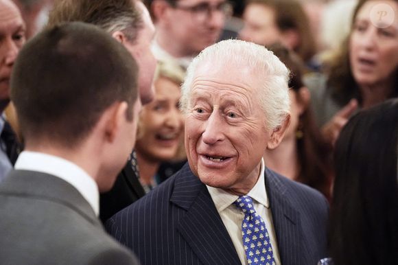 Le roi Charles III lors d'une réception en l'honneur d'individus et d'organisations exceptionnels contribuant aux efforts humanitaires à travers le monde, au palais de Buckingham, à Londres. 20 février 2025. ©Aaron Chown/PA Wire/ABACAPRESS.COM