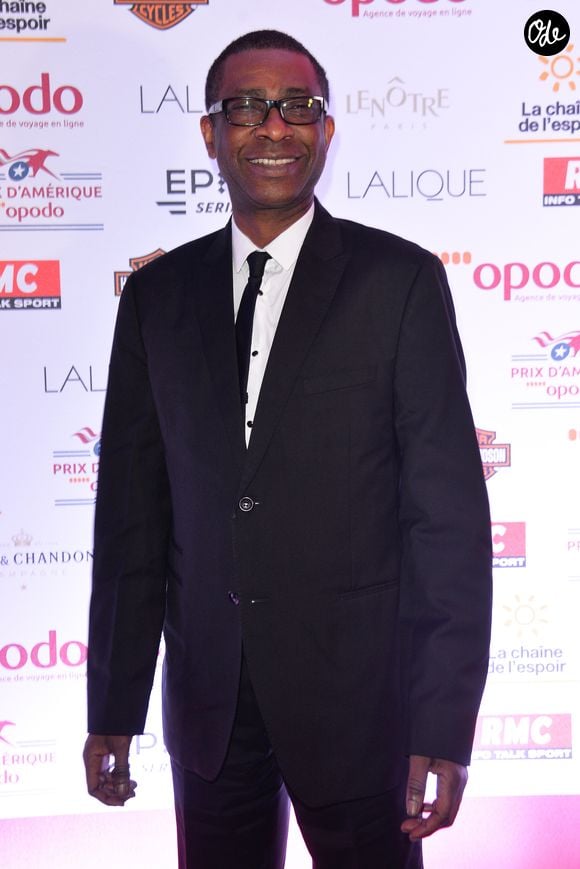 Youssou N'Dour - Soirée de lancement du Prix d'Amérique Opodo J-68 qui soutient l'assocation "La Chaîne de l'Espoir" parrainée par Youssou N'Dour, à Paris, le 22 novembre 2016. © Coadic Guirec/Bestimage