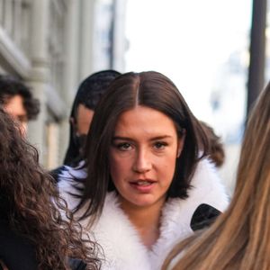 Adele Exarchopoulos assiste au défilé Courrèges Womenswear Fall/Winter 2025-2026 dans le cadre de la semaine de la mode à Paris le 05 mars 2025 à Paris, France. (Photo par Lucia Sabatelli/Bestimage)