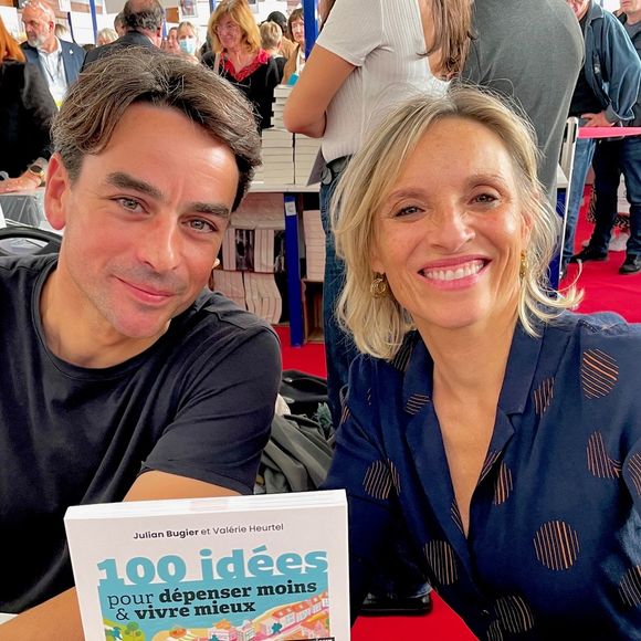 Ainsi, Julian Bugier a publié un livre "100 idées pour dépenser moins & vivre mieux", aux éditions First.

Julian Bugier et Valérie Heurtel - Foire du Livre de Brive 2024 à la Halle Georges Brassens de Brive-la-Gaillarde le 8 novembre 2024.
© Fabien Faure / Bestimage