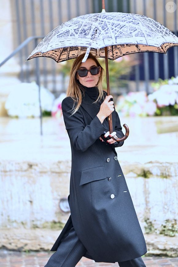Clotilde Courau arrive à la cérémonie d'enterrement de l'acteur français Michel Blanc à l'église Saint Eustache à Paris, France, le 10 octobre 2024. Photo par Franck Castel/ABACAPRESS.COM