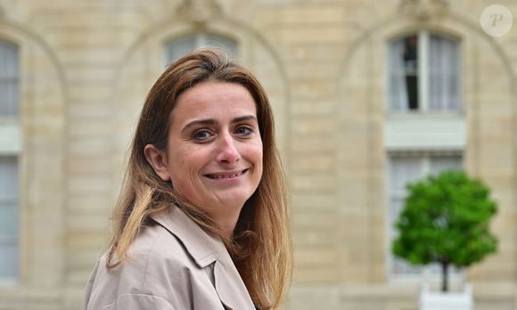 Marine Tondelier, secrétaire nationale du parti de gauche français Les Écologistes - Les chefs des partis politiques et des groupes parlementaires de l'Assemblée nationale votent du palais présidentiel de l'Elysée à Paris, France, le 10 octobre 2025. © Christian Liewig/Bestimage