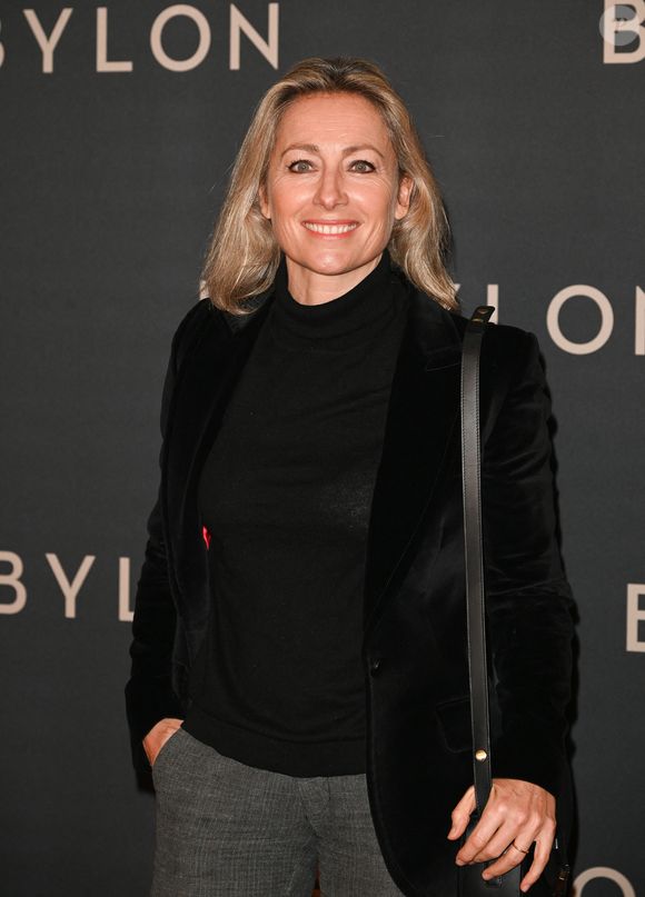 Anne-Sophie Lapix victime d'une tentative de home-jacking à son domicile parisien le 20 janvier 2024.
Cinq suspects ont été interpellés quelques minutes plus tard, devant les jardins du Trocadéro, alors qu’ils avaient pris la fuite en voiture.
