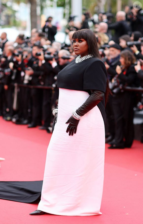Yseult - Montée des marches du film " Nouvelle vague " lors du 78ème Festival International du Film de Cannes, au Palais des Festivals à Cannes. Le 17 mai 2025
© Jacovides-Moreau / Bestimage