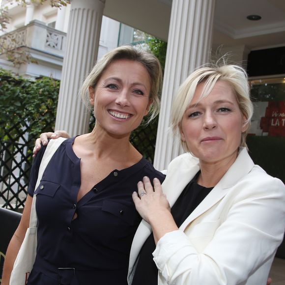 Exclusif - Anne-Sophie Lapix et Anne-Élisabeth Lemoine -  Arrivées des invités à l'émission "Vivement dimanche prochain" de Michel Drucker à Paris le 28 septembre 2016. © Agence / Bestimage