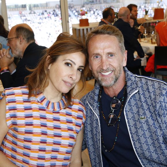 Exclusif - Léa Salamé et Philippe Caverivière - Déjeuner dans la loge de France Télévision lors des Internationaux de France de Tennis de Roland Garros 2024 - Jour 12, à Paris. Le 6 Juin 2024.   © Bertrand Rindoff / Bestimage