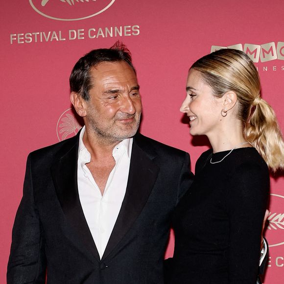 La 79ème édition du Festival de Cannes est officiellement lancée !

Gilles Lellouche et sa compagne Alizée Guinochet - Photocall du 79ème Festival International du Film de Cannes © Borde-Jacovides-Moreau /Bestimage