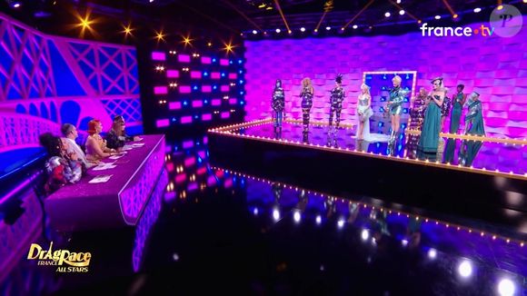 Capture d'écran de l'émission Drag Race France diffusée le 17 juillet 2025.