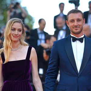 Pierre Casiraghi fête ses 39 ans aujourd'hui.

Béatrice Borromeo et Pierre Casiraghi assistent à la projection de "Le Comte de Monte-Cristo" sur le tapis rouge du 77e Festival de Cannes, au Palais des Festivals,  à Cannes, en France. Photo de Franck Castel/ABACAPRESS.COM