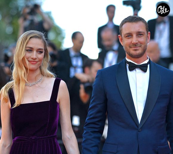 Pierre Casiraghi fête ses 39 ans aujourd'hui.

Béatrice Borromeo et Pierre Casiraghi assistent à la projection de "Le Comte de Monte-Cristo" sur le tapis rouge du 77e Festival de Cannes, au Palais des Festivals,  à Cannes, en France. Photo de Franck Castel/ABACAPRESS.COM