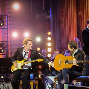 Exclusif - Matthieu Chedid (Le chanteur M), Thibault Cauvin - Enregistrement de l'émission "Le Grand Echiquier : Spéciale Charles Aznavour" à l'Opéra royal de Versailles, présentée par C.Chazal et A.Manoukian, et diffusée sur France 2 le 29 mai 2025. © Guillaume Gaffiot/Bestimage