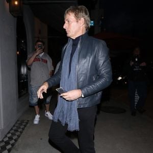 Sa parole et sa mobilité qui ont été affectées par les traitements, ainsi que sa mémoire à courte terme.


Michael Bolton arrive au restaurant Craig's à West Hollywood, le 23 mars 2019.

Photo : Backgrid USA / Bestimage