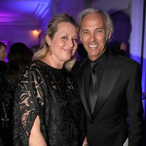Exclusif - Paul Belmondo et Luana (habillée par Marina Rinaldi, chaussures Roger Vivier) - Dîner de l'association AEM (Un Avenir pour les Enfants du Monde), au profit des enfants du Rwanda par Babeth Djian au pavillon Ledoyen à Paris. Le 23 mars 2023
© Bertrand Rindoff Petroff-Olivier Borde / Bestimage