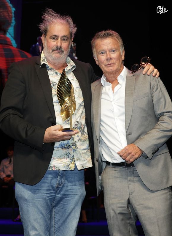 Gustave Kervern (Prix Valois Diamant pour le film 'Voila c'est fini' ) avec Franck Dubosc lors de la cérémonie de clôture lors de la 19ème édition du festival du film francophone d'Angoulême, France, le 29 août 2026. © Coadic Guirec/Bestimage