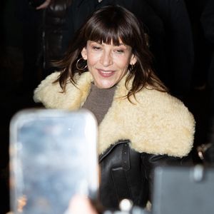 Sophie Marceau - Les célébrités au défilé Jacquemus "Collection Homme Prêt-à-Porter Automne/Hiver 2026-2027" lors de la Fashion Week de Paris, le 25 janvier 2026

© Julien Sarkissian / Bestimage