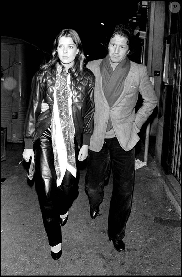 C'est l'une des filles de Philippe Junot qui a fait l'annonce de son décès. 
Philippe Junot et la princesse Caroline de Monaco à Paris. Agence / Bestimage