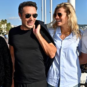 Nicolas Bedos, le président du Jury, et sa compagne Pauline Desmonts lors de la 3eme édition du Festival Cinéroman à Nice, le 22 octobre 2021.
©Bruno Bebert / Bestimage