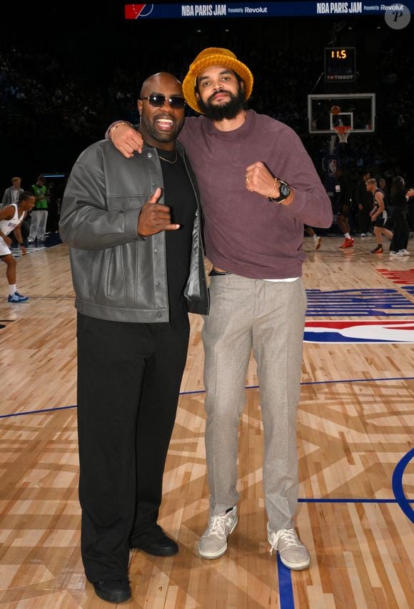 Teddy Riner et Joakim Noah - Match de gala NBA Jam team Teddy Riner contre team Esteban Ocon lors du NBA Paris Games 2025 à L'Accor Arena Bercy le 24 janvier 2025 © Ramsamy Veeren / Bestimage