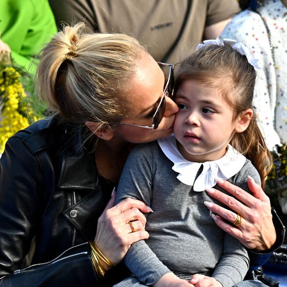 Elle s'est rendue avec elle au zoo de La Flèche

Adriana Karembeu Ohanian et sa fille Nina durant la première bataille de fleurs du Carnaval de Nice 2022, Roi des Animaux, place Masséna à Nice, le 13 février 2022. © Bruno Bebert/Bestimage